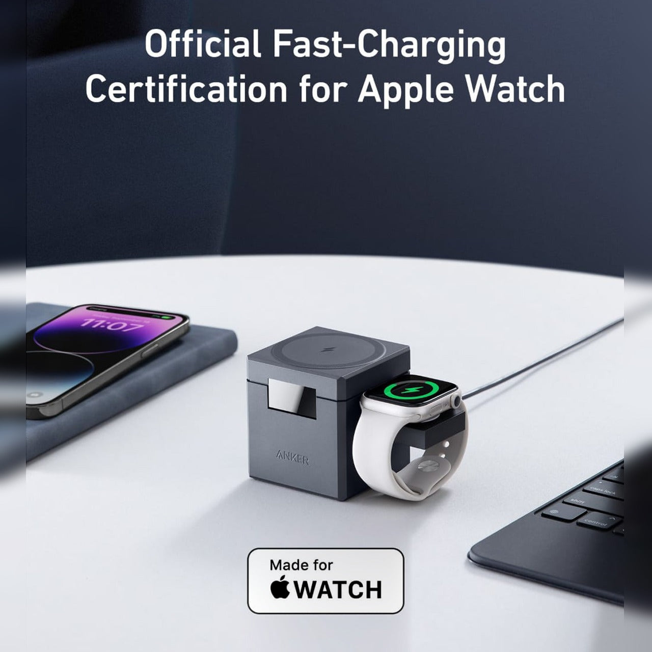 An Apple Watch is Connected to Anker 3-in-1 Cube with MagSafe.