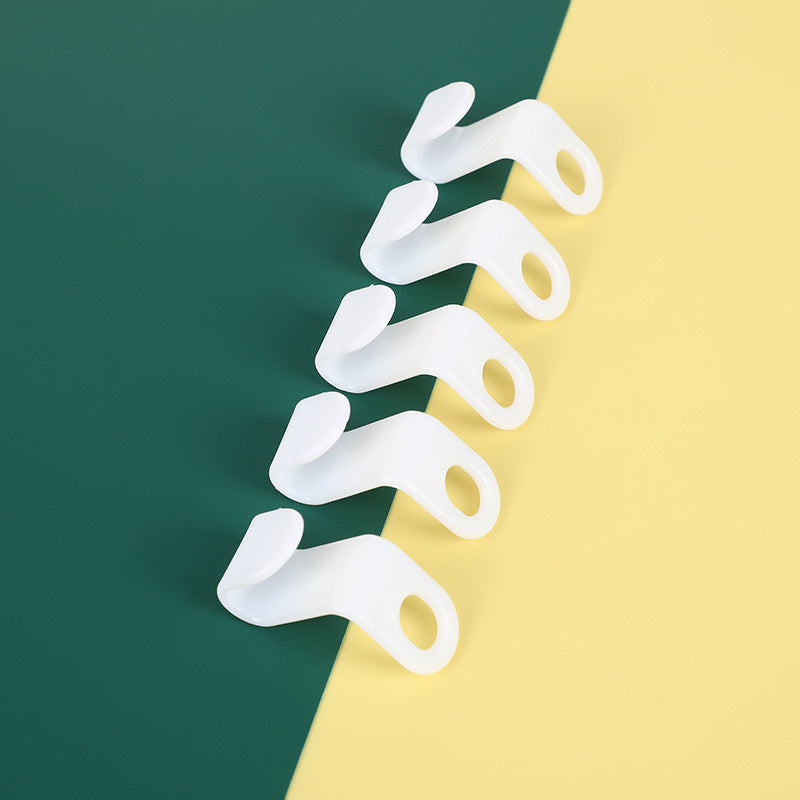 Clothes Hanger Connector Clips in white color