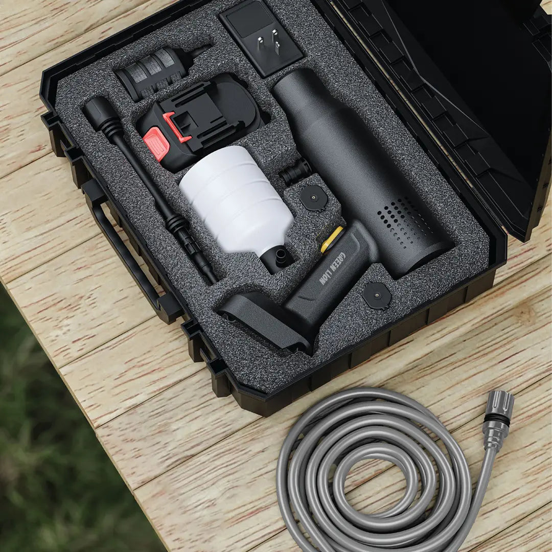 Green Lion CX240 Cordless Pressure Wash Gun.