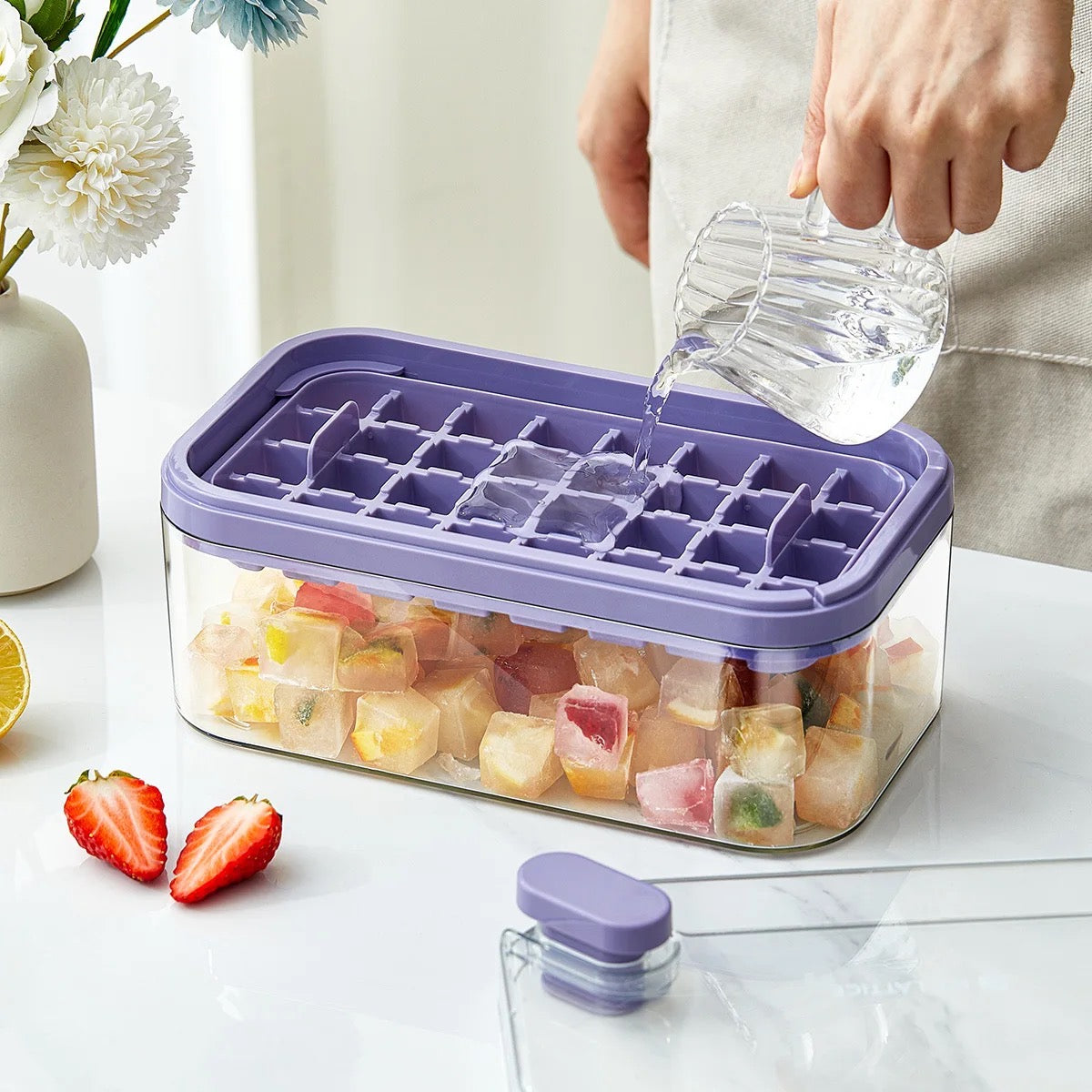 Utilizing a One-Press Transparent Ice Making Mold