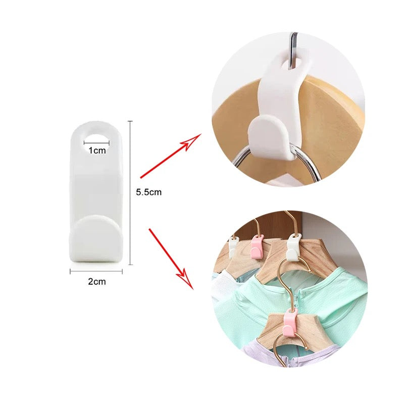 Clothes Hanger Connector Clips, showcasing their size, designed for securing clothes on hangers in a group of clothes swingers