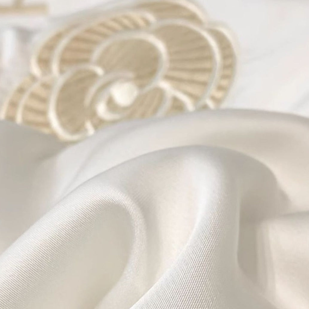 Summer Quilted Cooling Comforter Bedding Set.