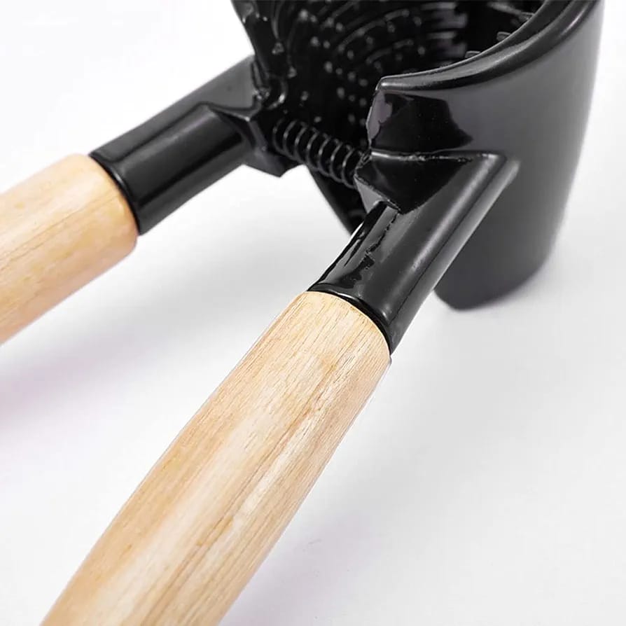 Image displaying the closeup of Nutcracker Tool