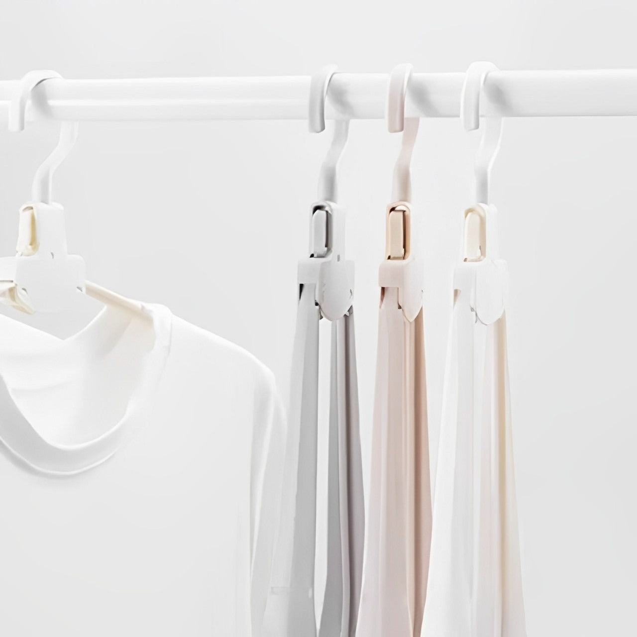 Portable Cloth Holders.