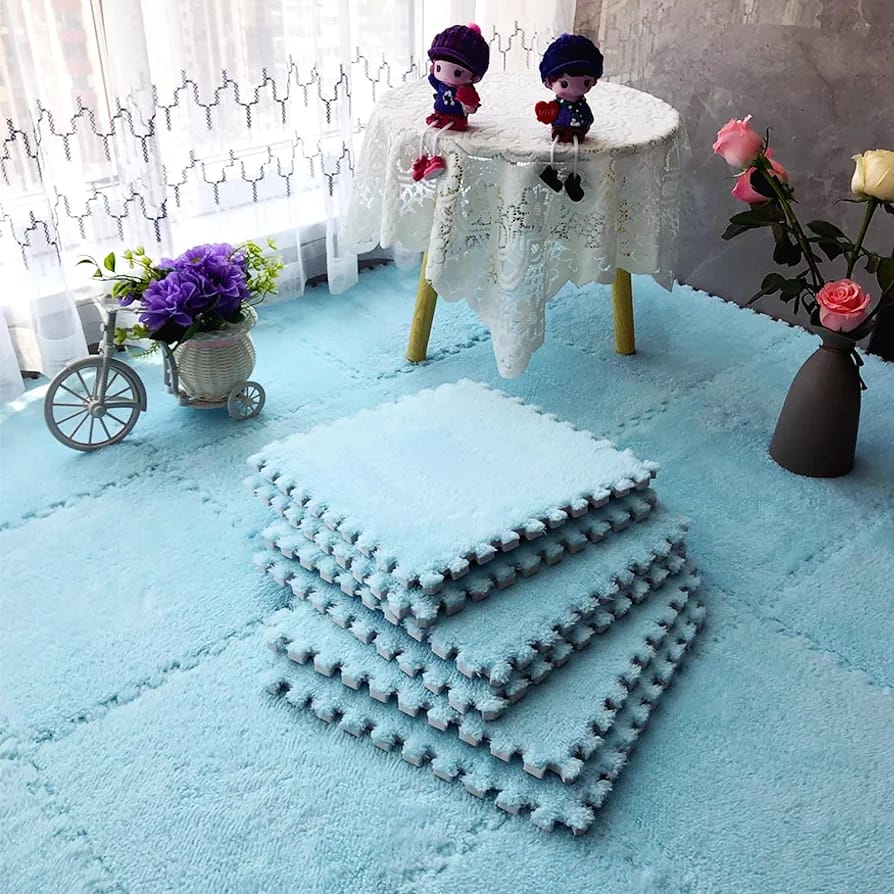 Light Blue Carpet Tile Floor Mat.