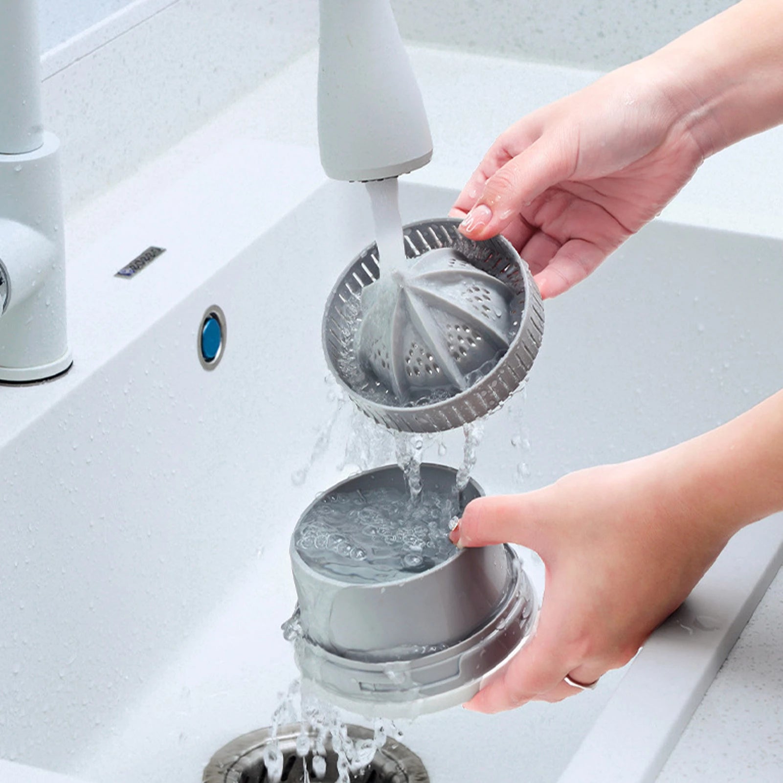 Portable USB Charging Electric Citrus Juicer Rechargeable Hands-Free Squeezer