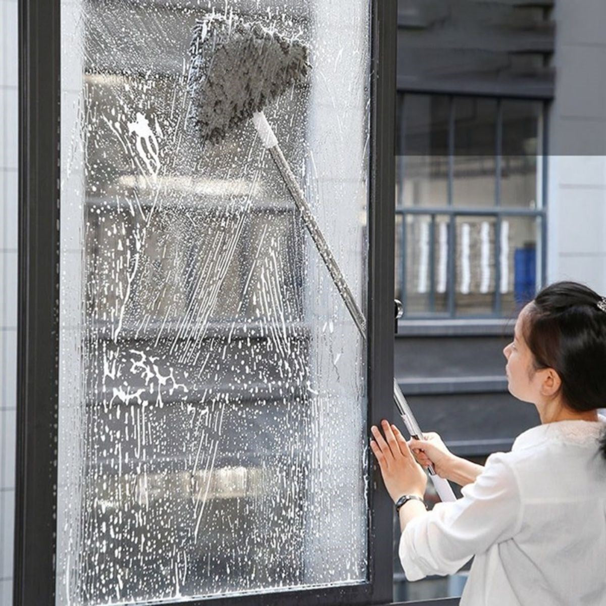 Triangular Deep Cleaning Mop 360° Rotating, Long Extension Pole, 2 Pads Wiper Blade