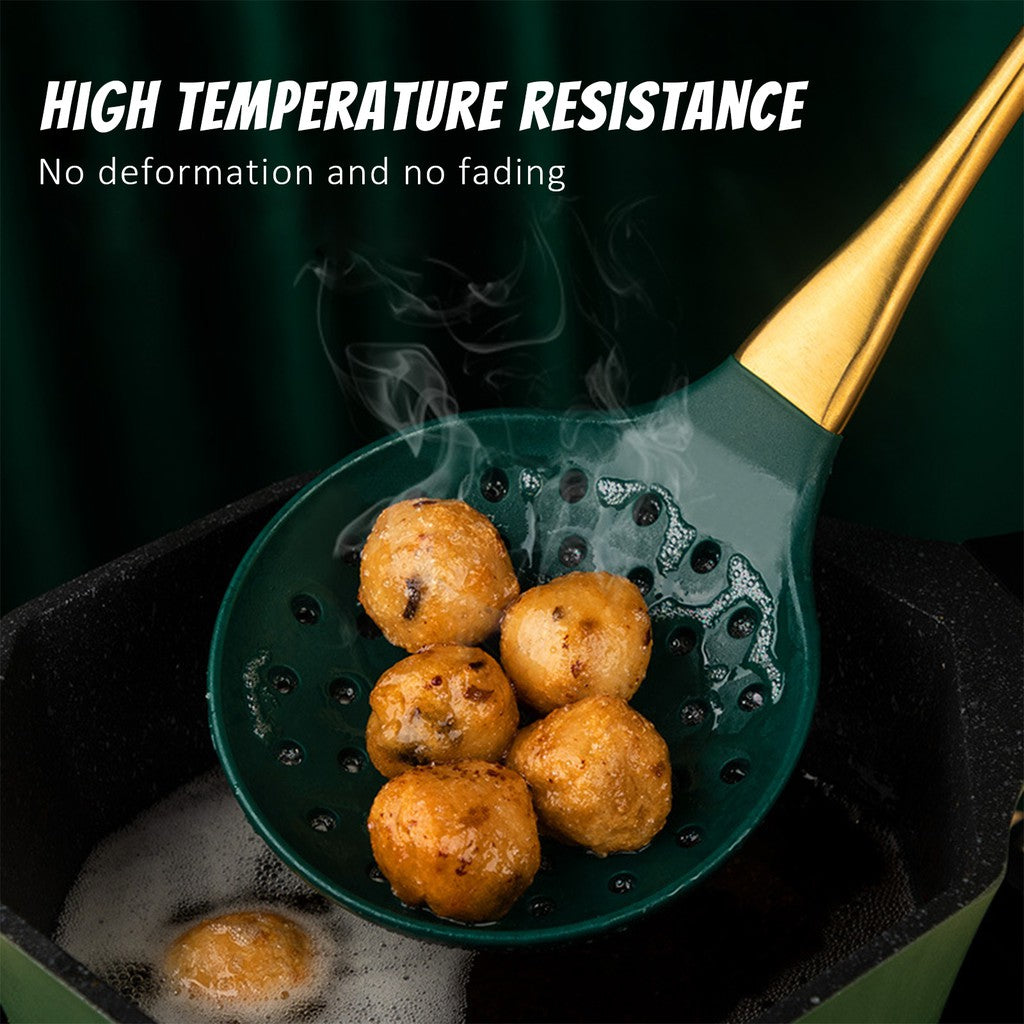 Stainless Steel Silicone Non-Stick Kitchenware with something in it
