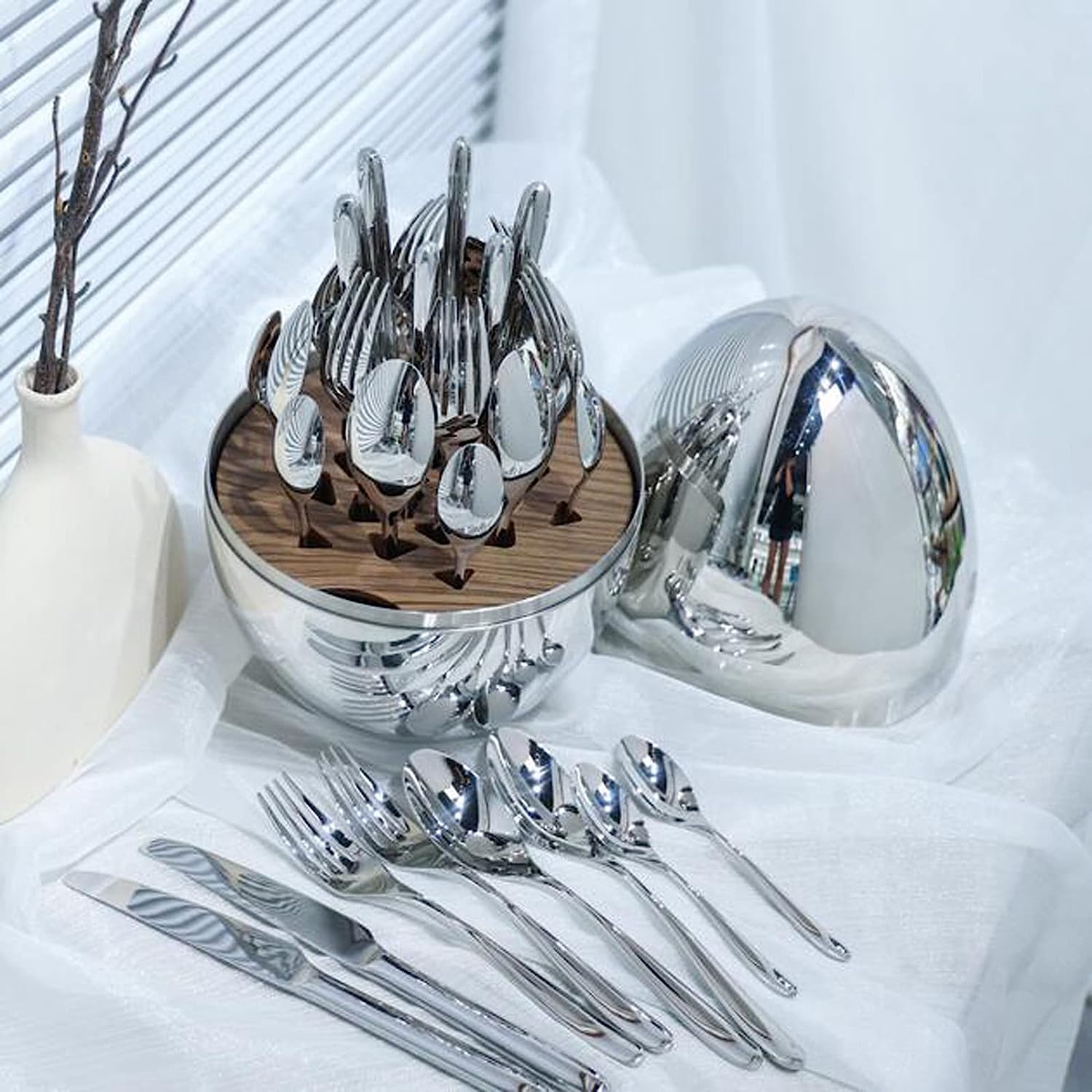 Egg-Shaped Cutlery Organizer with Storage, Mirror Polished Stainless Steel 24-Piece Cutlery Set