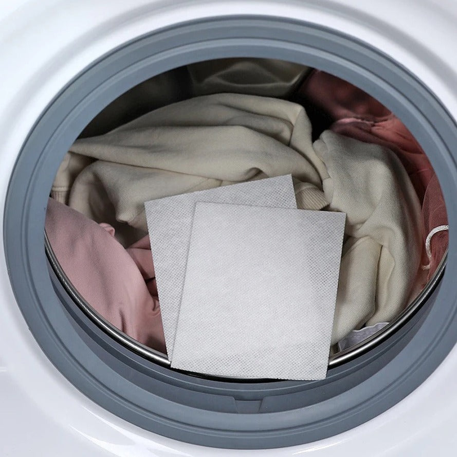 Anti-Staining Laundry Paper is Placed in a  Washing Machine.