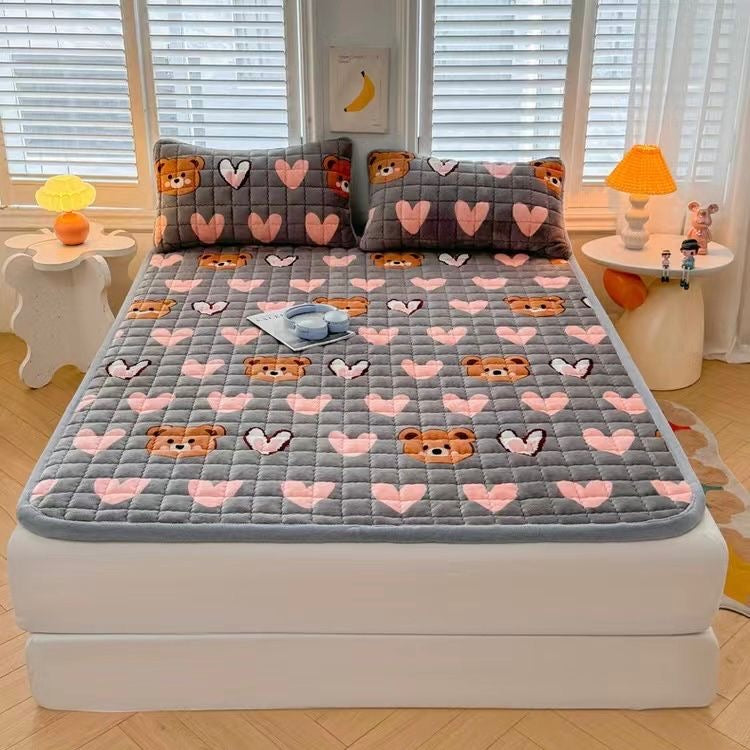 Double Thickened Fitted Mattress Topper, Quilted Mattress Cover, Mattress Protector with Elastic Strap Double Thickened Fitted Mattress Topper, Quilted Mattress Cover, Mattress Protector with Elastic Strap