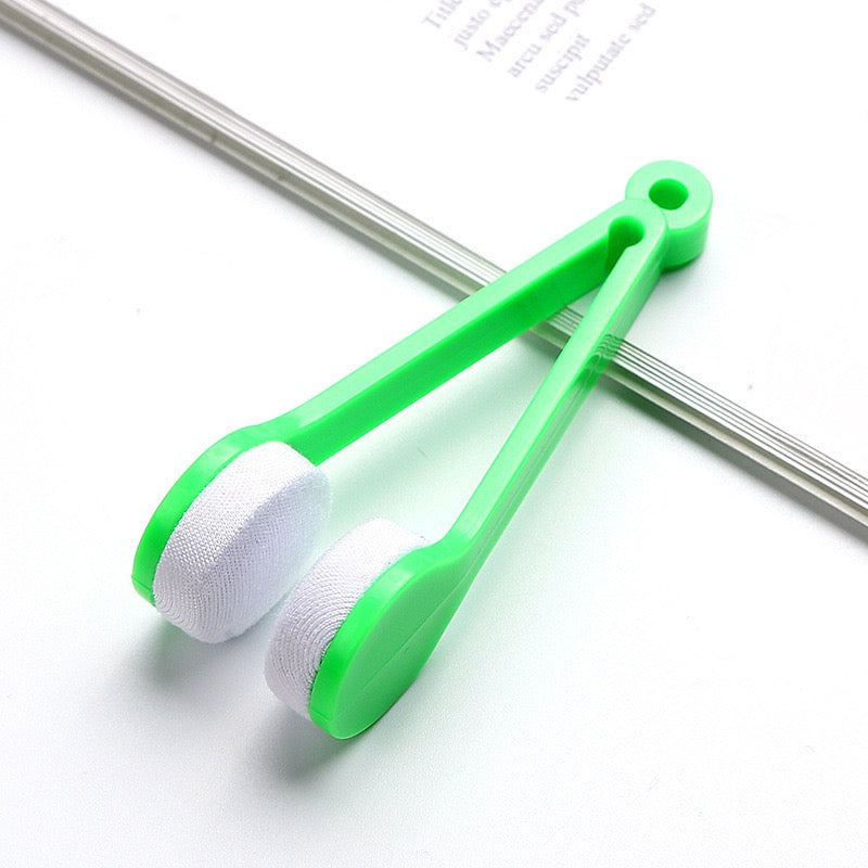 Microfiber Eyeglass Cleaning Tool in green color
