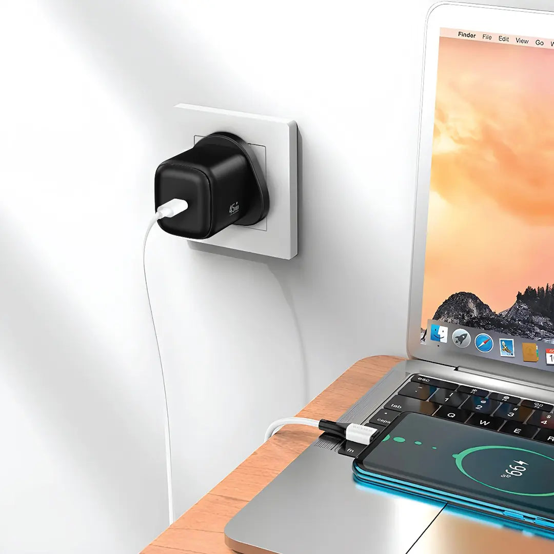 Charging a Phone Using Green Lion Nexio Single Port Wall Charger UK Plug.