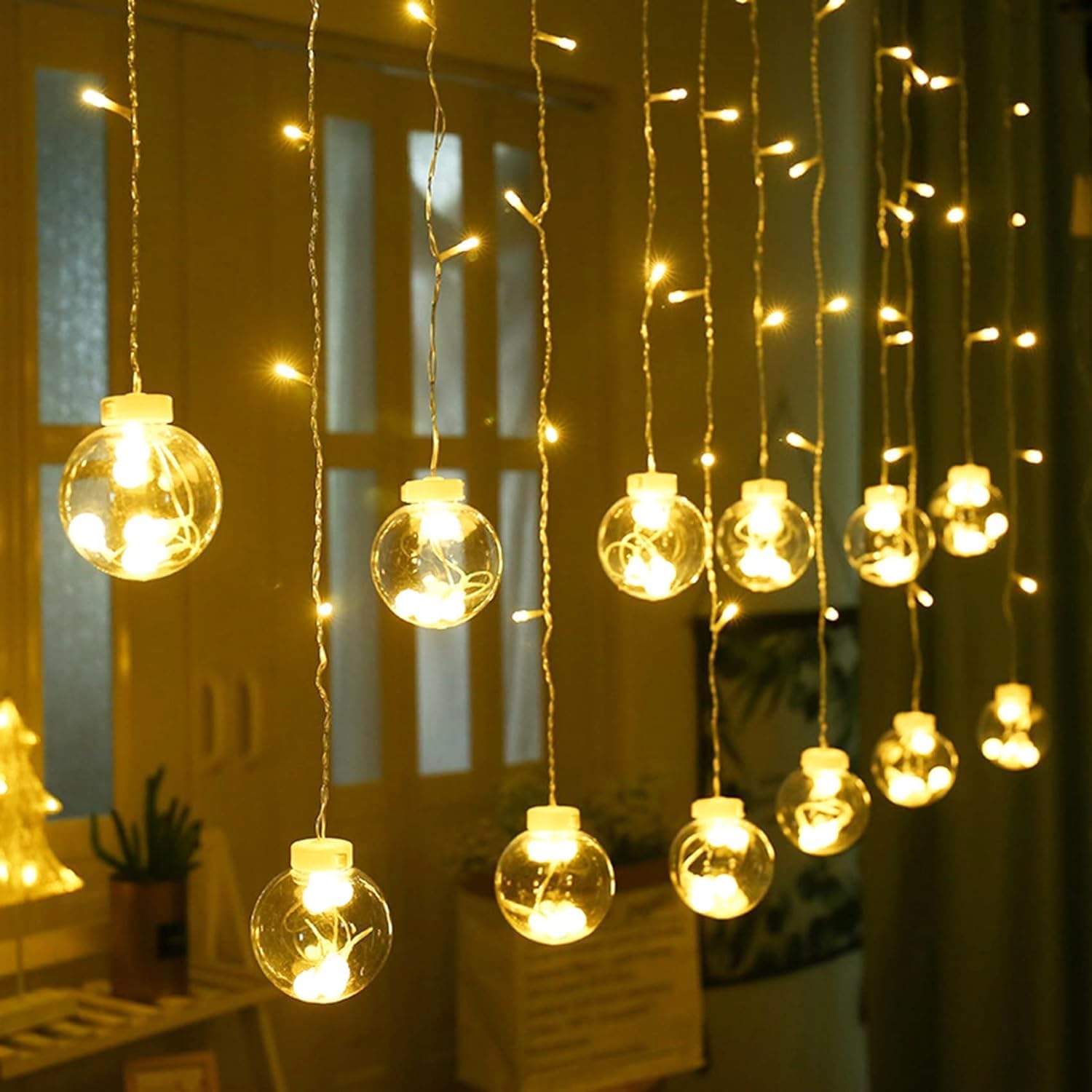 Hanging Ball String Light.