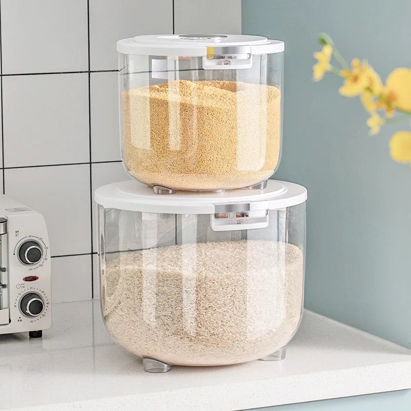 Transparent Moisture-Proof Sealed Tank Storage Bucket for Rice with rice in it