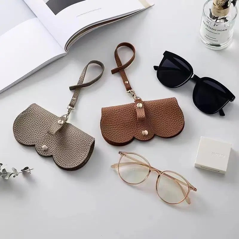 Unisex Portable Glasses Bag - Protective Case with Chain for Sunglasses Unisex Portable Glasses Bag - Protective Case with Chain for Sunglasses