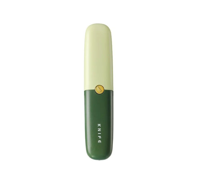 Showcasing 2 in 1 Knife and Peeler 
