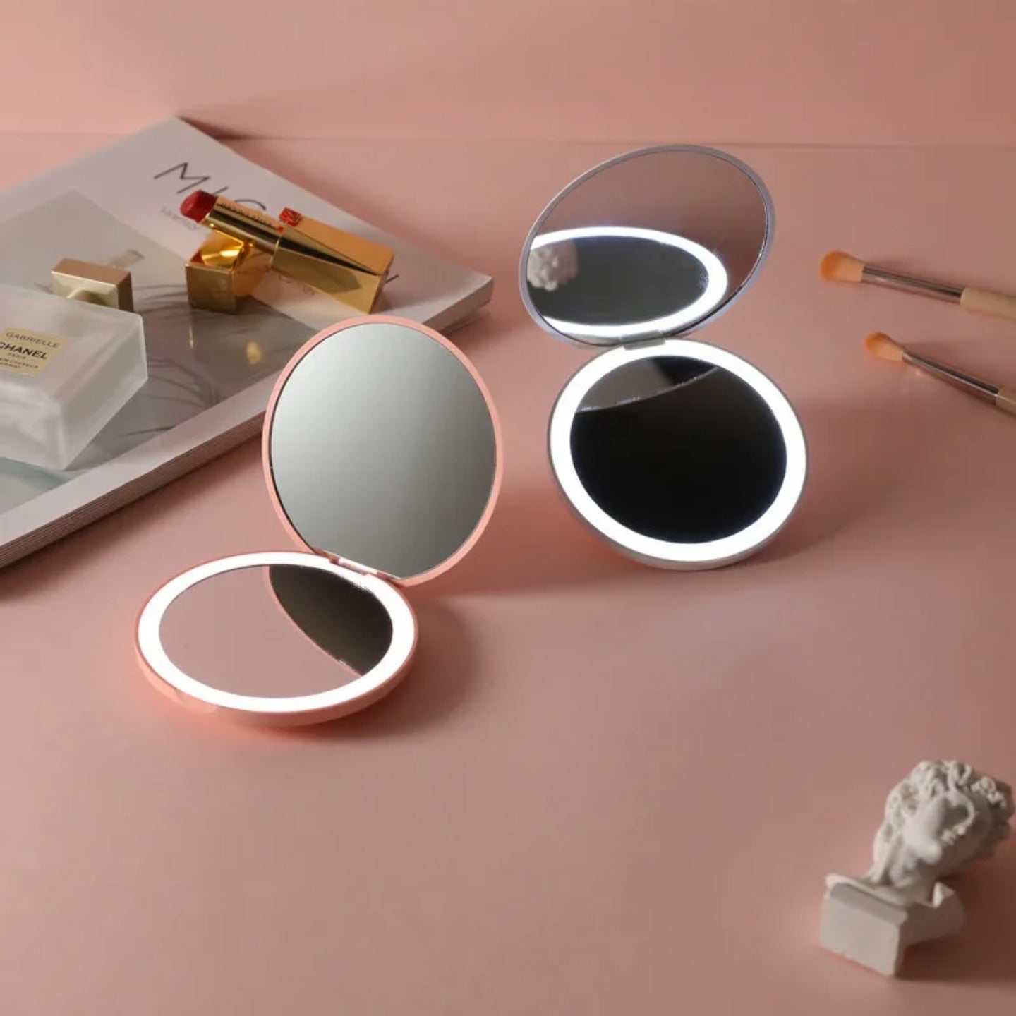  LED Compact Makeup MirrorS.