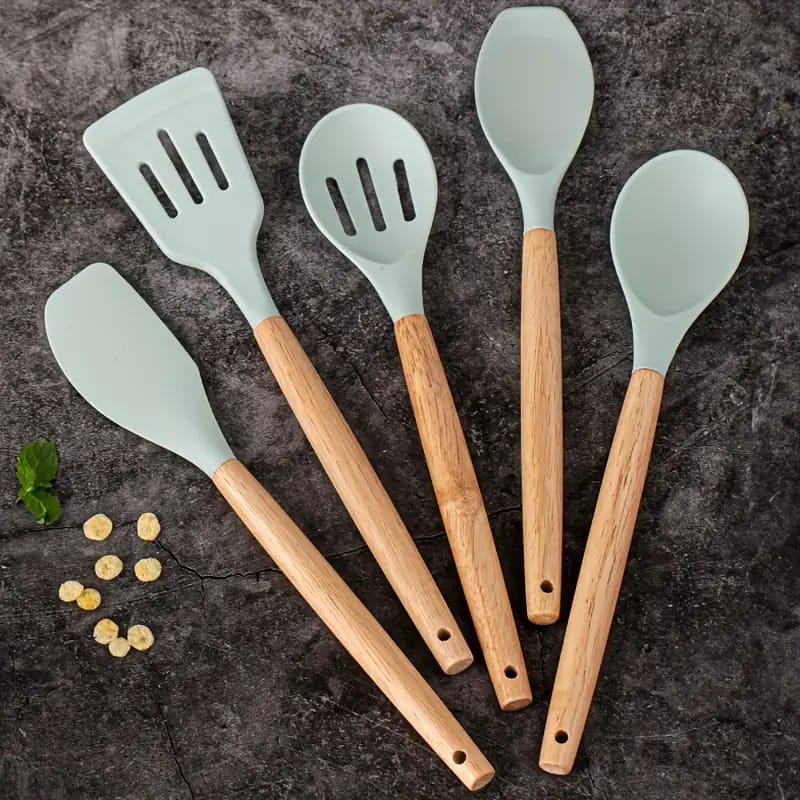 Light Green Kitchen Spoon Utensil Set.