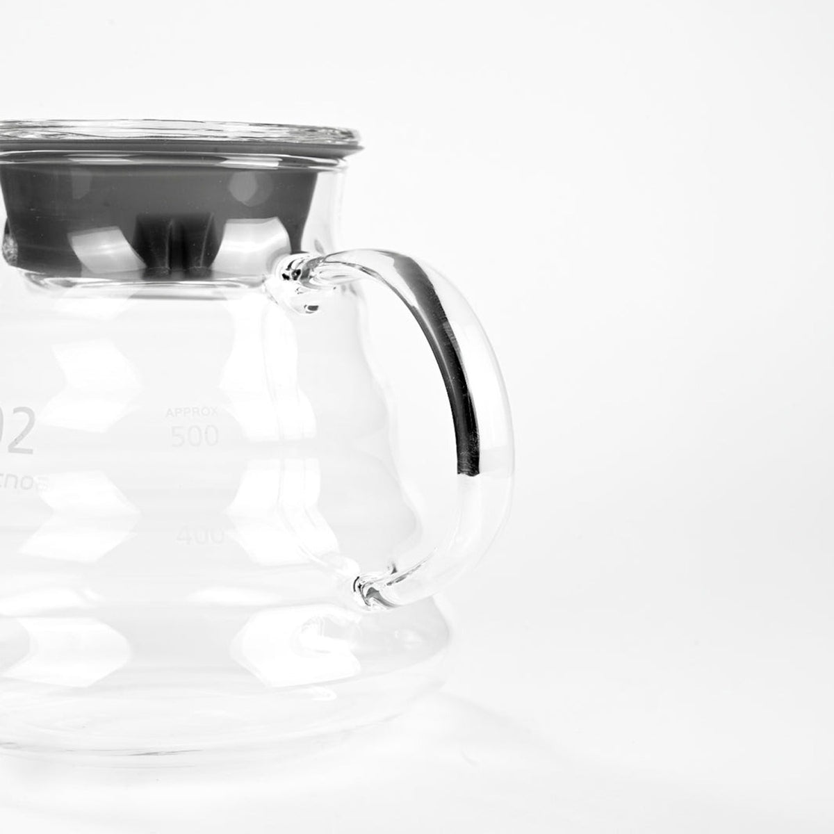 Macnoa MacDrip Server 02 coffee server with handle on a white background