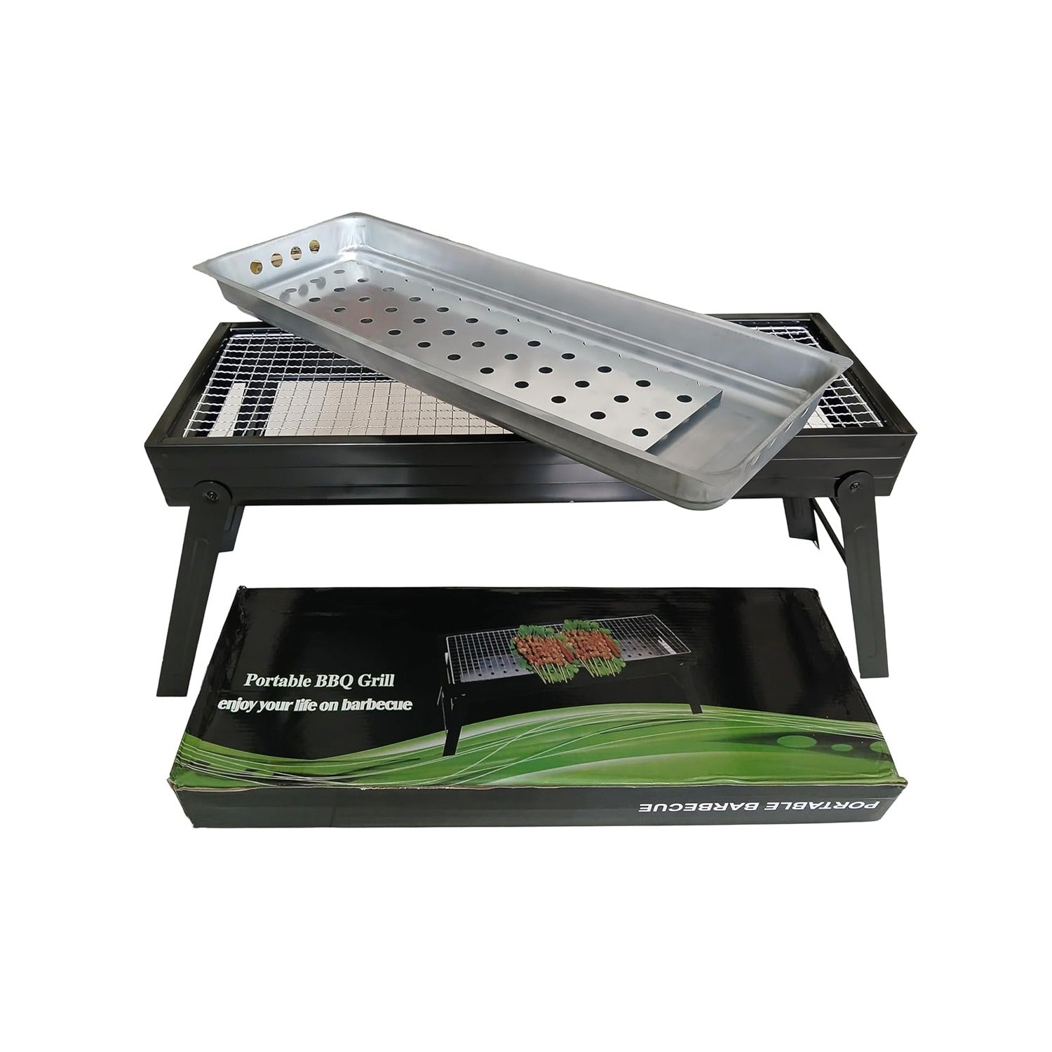 Portable Charcoal Barbecue Grill with its Pack.