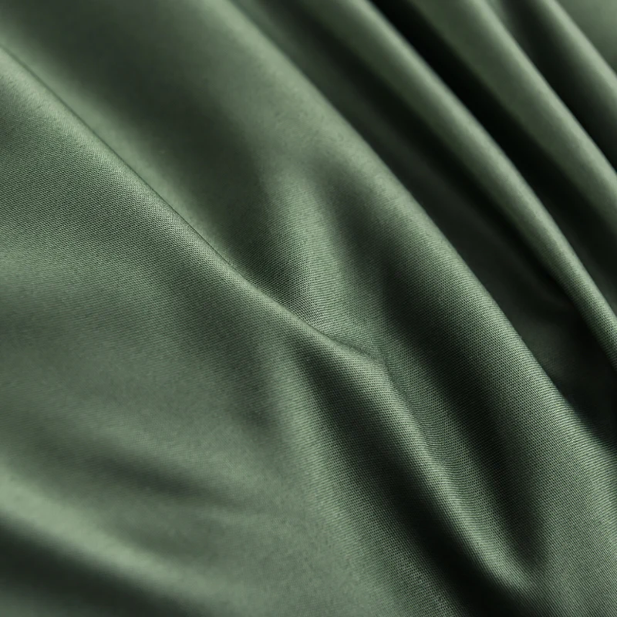 Detailed View Of Material Of Summer Cooling Comforter Set.