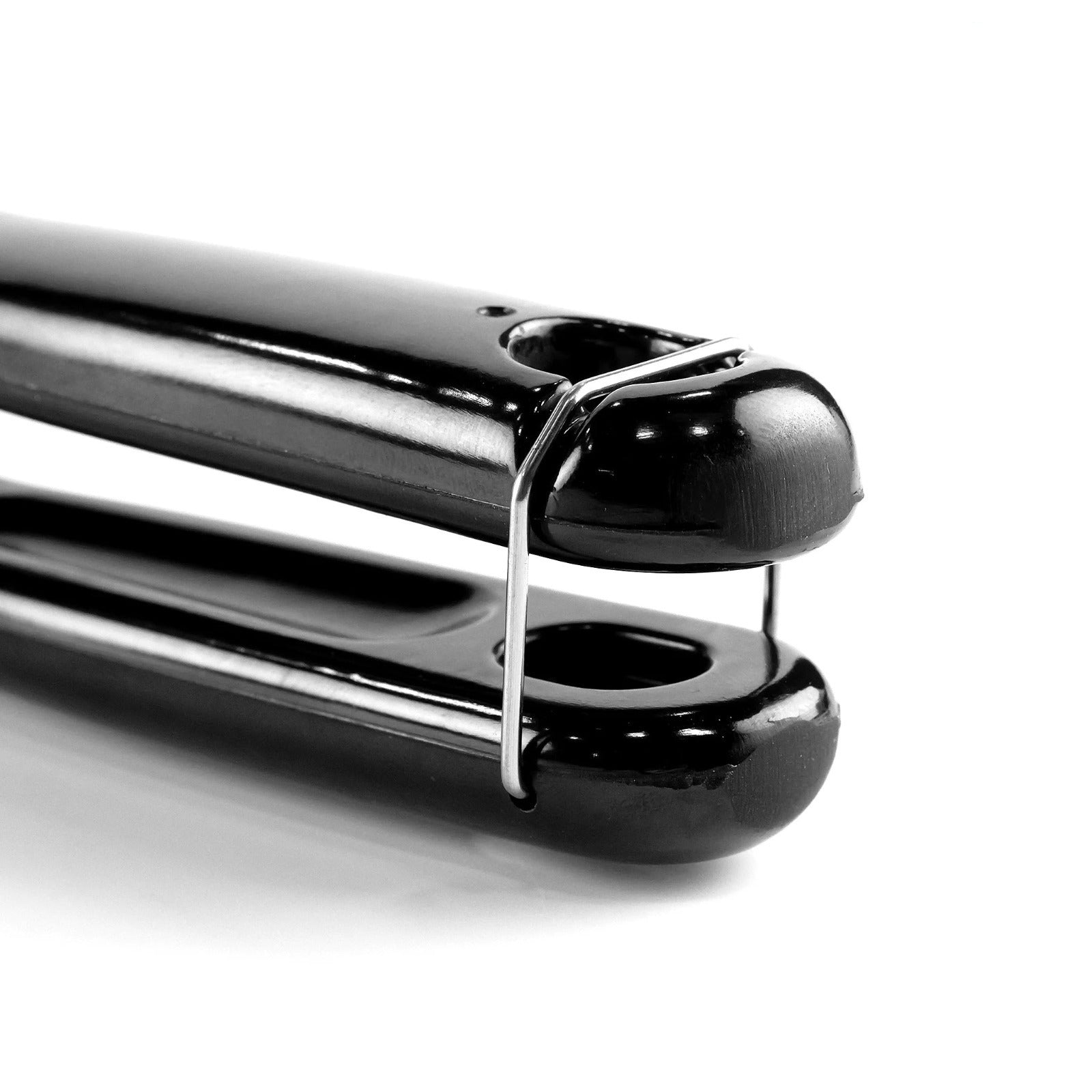 Handle Design of Stovetop Sandwich Maker Grill Pan.