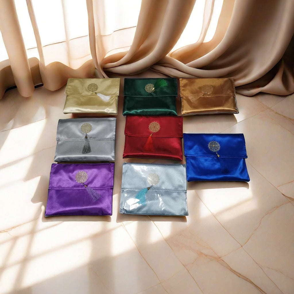 Travel Pouches Of Islamic Prayer Mat Set.