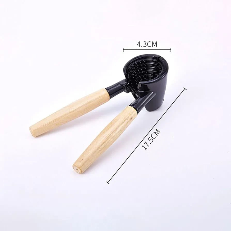 Showcasing Nutcracker Tool with its size 