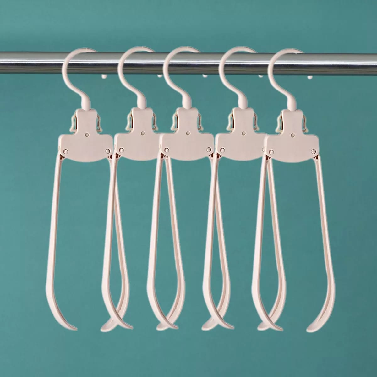 Set of Portable Cloth Holders.
