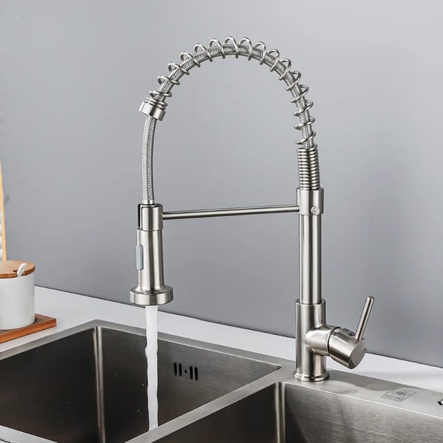 Kitchen Faucet with Pull Down Sprayer, 360° Rotation Hot and Cold Kitchen Sink Mixer Tap Kitchen Faucet with Pull Down Sprayer, 360° Rotation Hot and Cold Kitchen Sink Mixer Tap