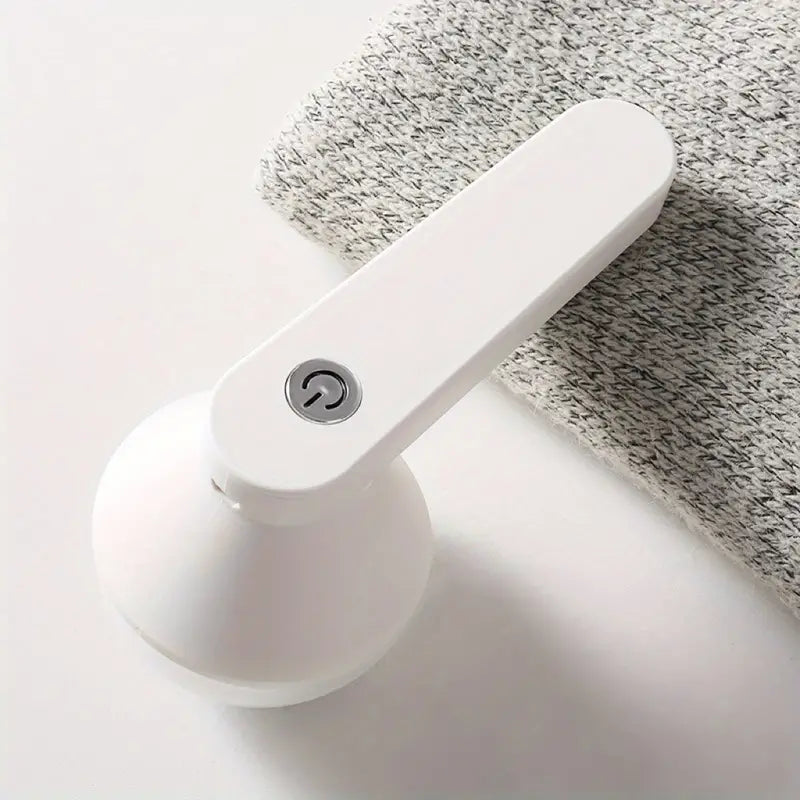 Portable USB Rechargeable Lint Remover