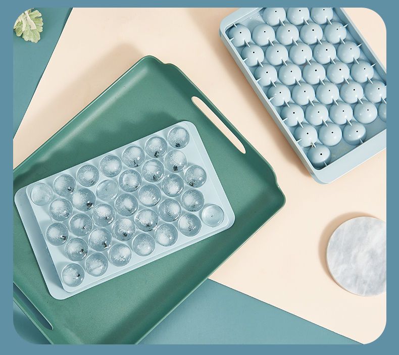Cavities Plastic Ice Cube Mold Tray